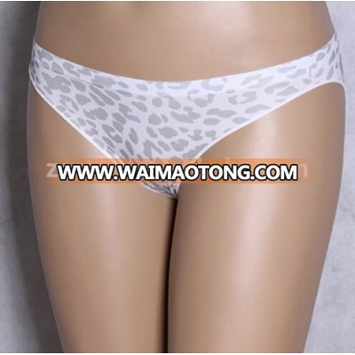 2015 new design girl sey seamless thong underwear